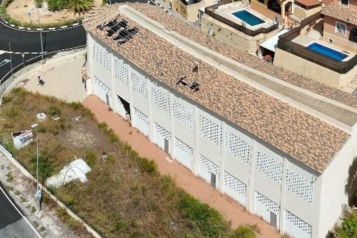 Slaapkamer met uitzicht op de bergen in Relleu