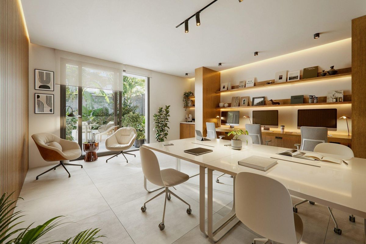 Proximity to Torre del Mar beach