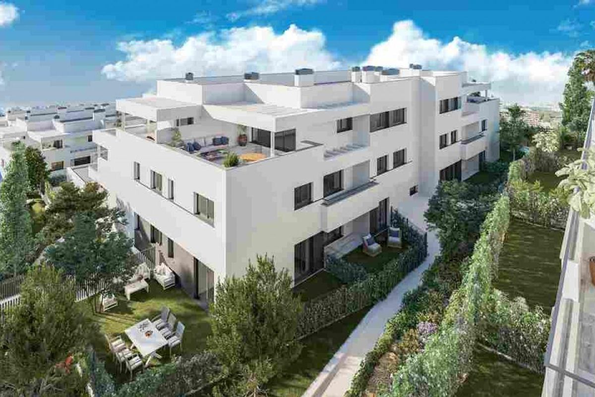 Casares földszinti terasz kilátással