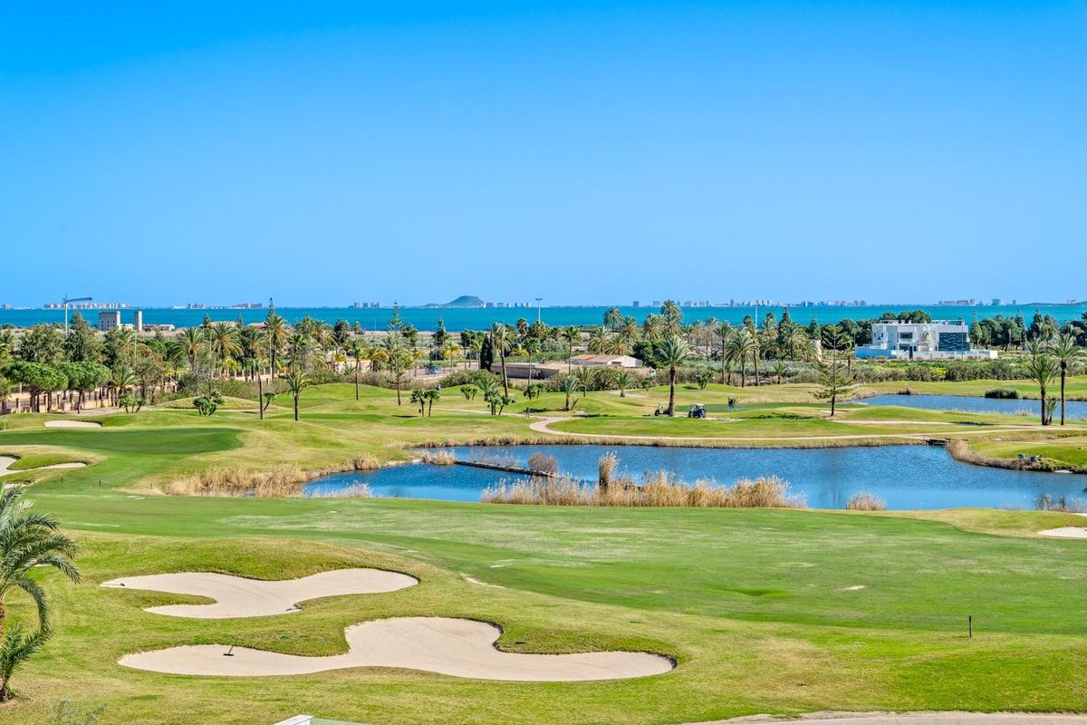 Neue wohnanlage in los alcazares