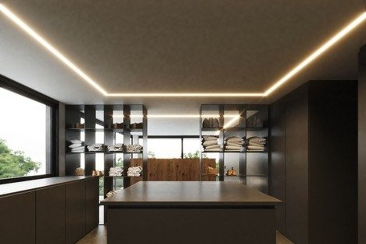 Contemporary keukendesign met veel werkruimte en moderne kasten in de villa in Altea, Costa Blanca Noord.