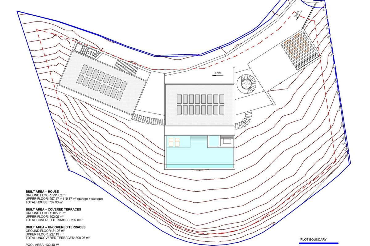 Plattegrond van het dak van een 4-slaapkamer villa in Benahavís, Costa del Sol, met indelingen en kenmerken.