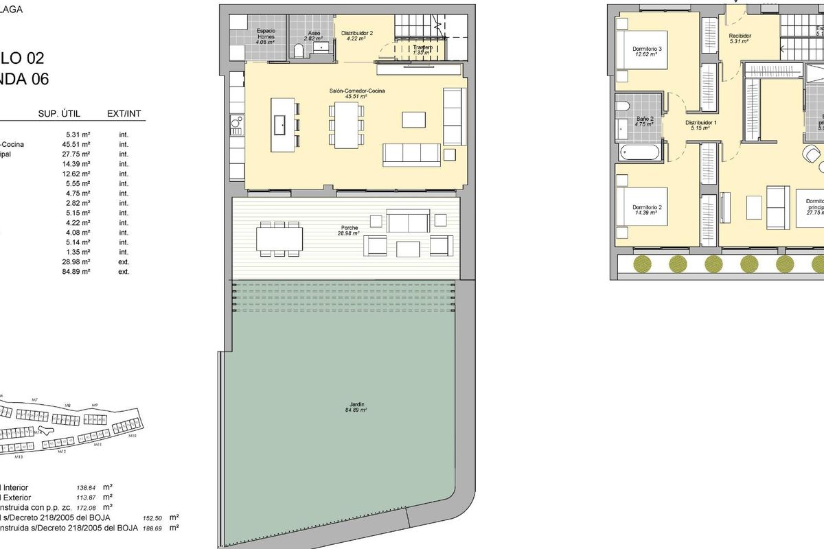 Plattegrond van een 3-slaapkamer townhouse in Mijas, met ruime woonruimtes en buitenshuis.