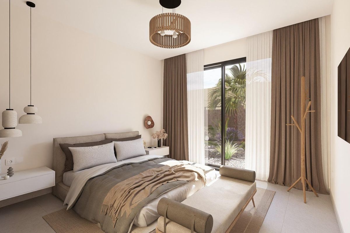 2-Bed Bungalow Baños y Mendigo Pool - Image 14