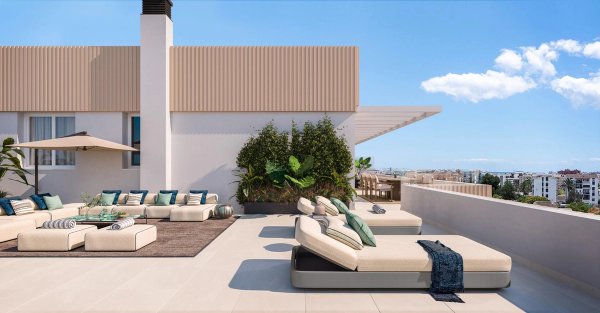 Penthouse in Estepona met zwembadzicht