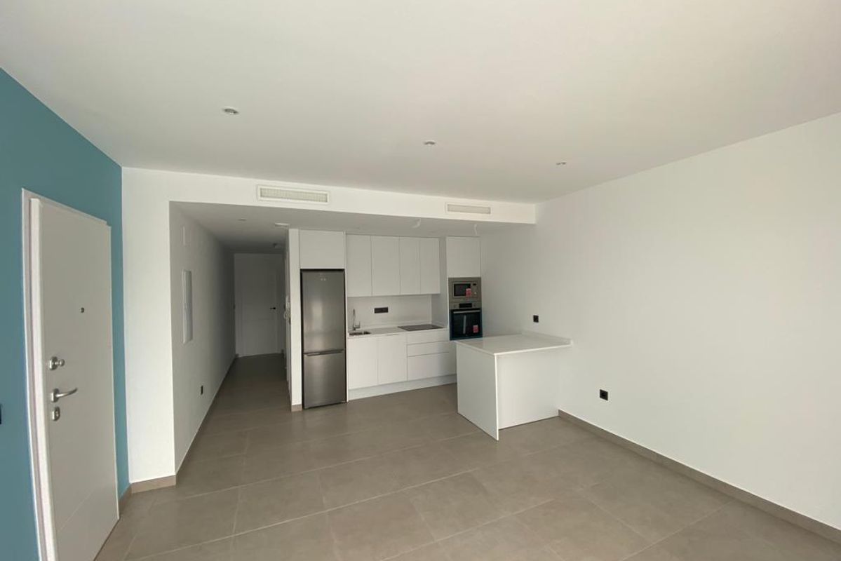 Open-keuken en woonkamer in een 3-slaapkamer villa in Los Alcazares, Costa Calida, Spanje.