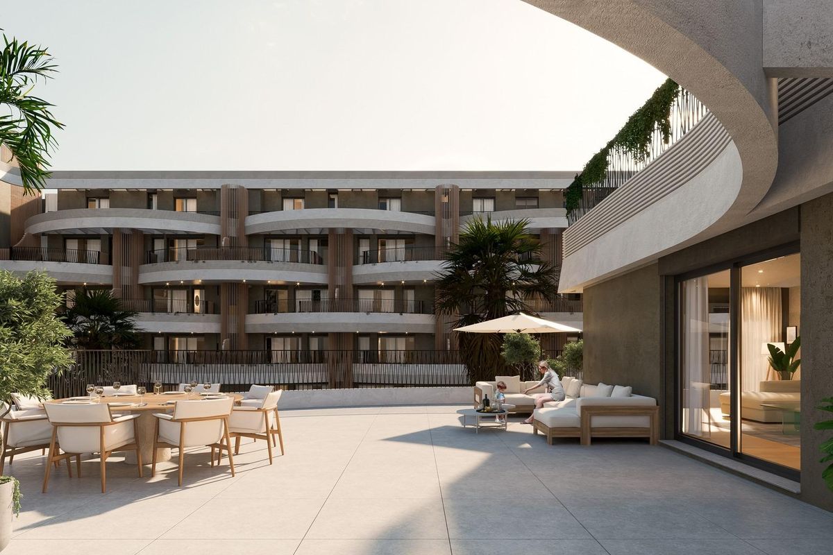 Quick access to Malaga Airport