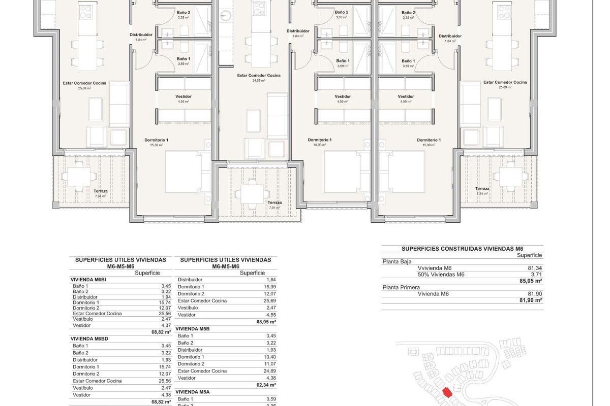 Panoramisch uitzicht op de Middellandse Zee in een resort aan het strand
