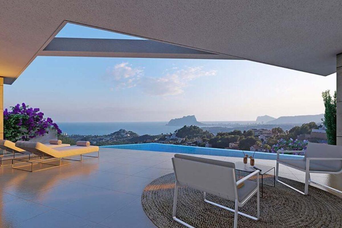 Spacious terrace with private pool in Benitachell