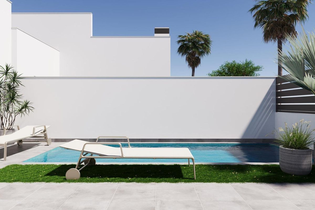 Outdoor LED lighting in Torre Pacheco property