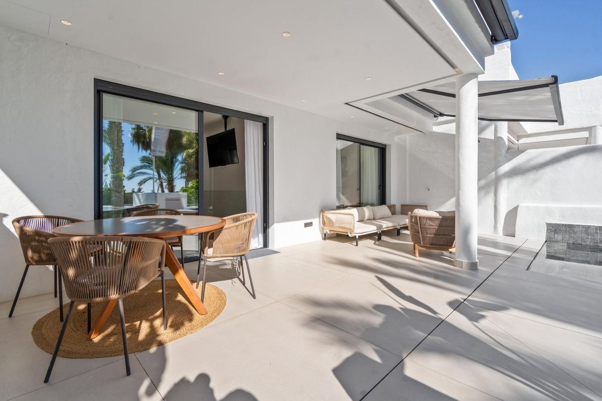 Slaapkamer met terras in Estepona duplex