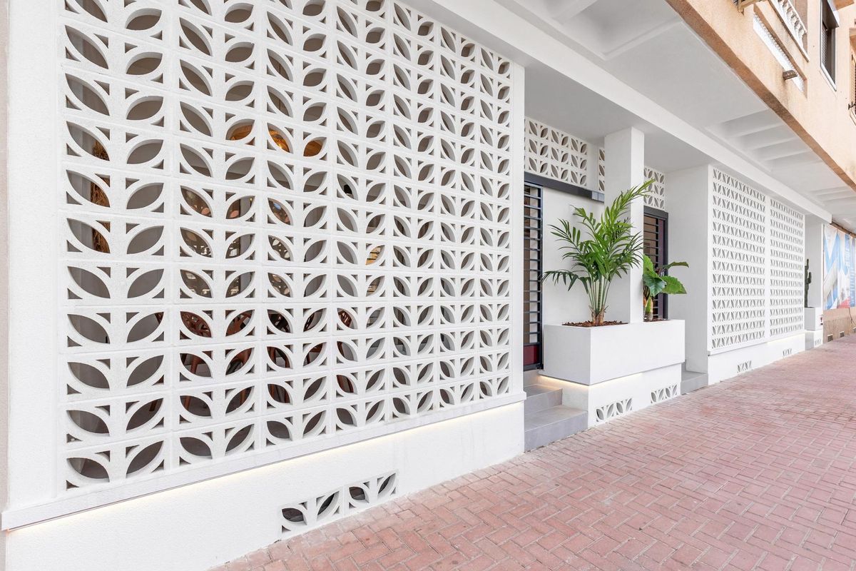 Modern új építésű apartmanok mindössze 150 méterre a tengertől Torreviejában