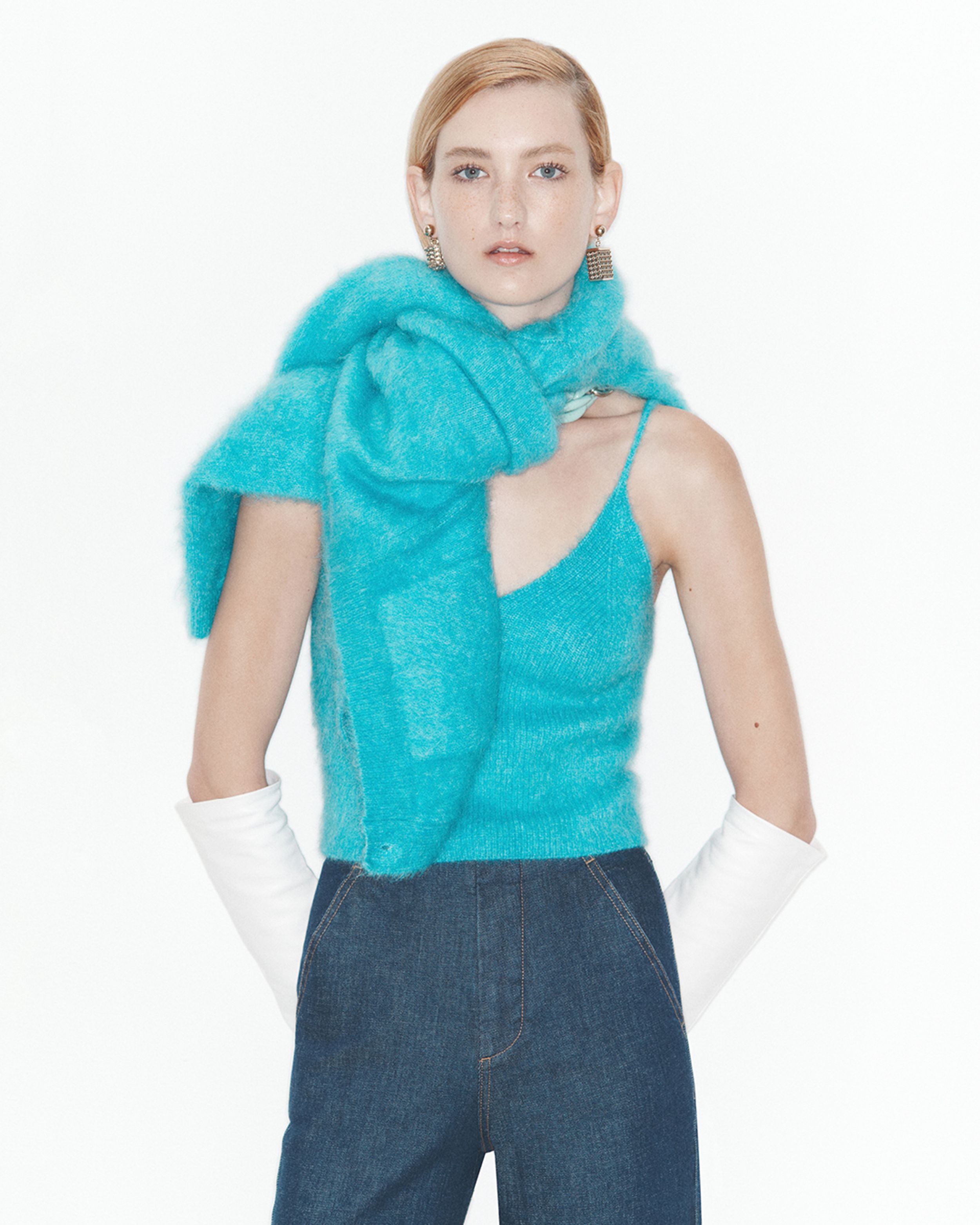KNITWEAR