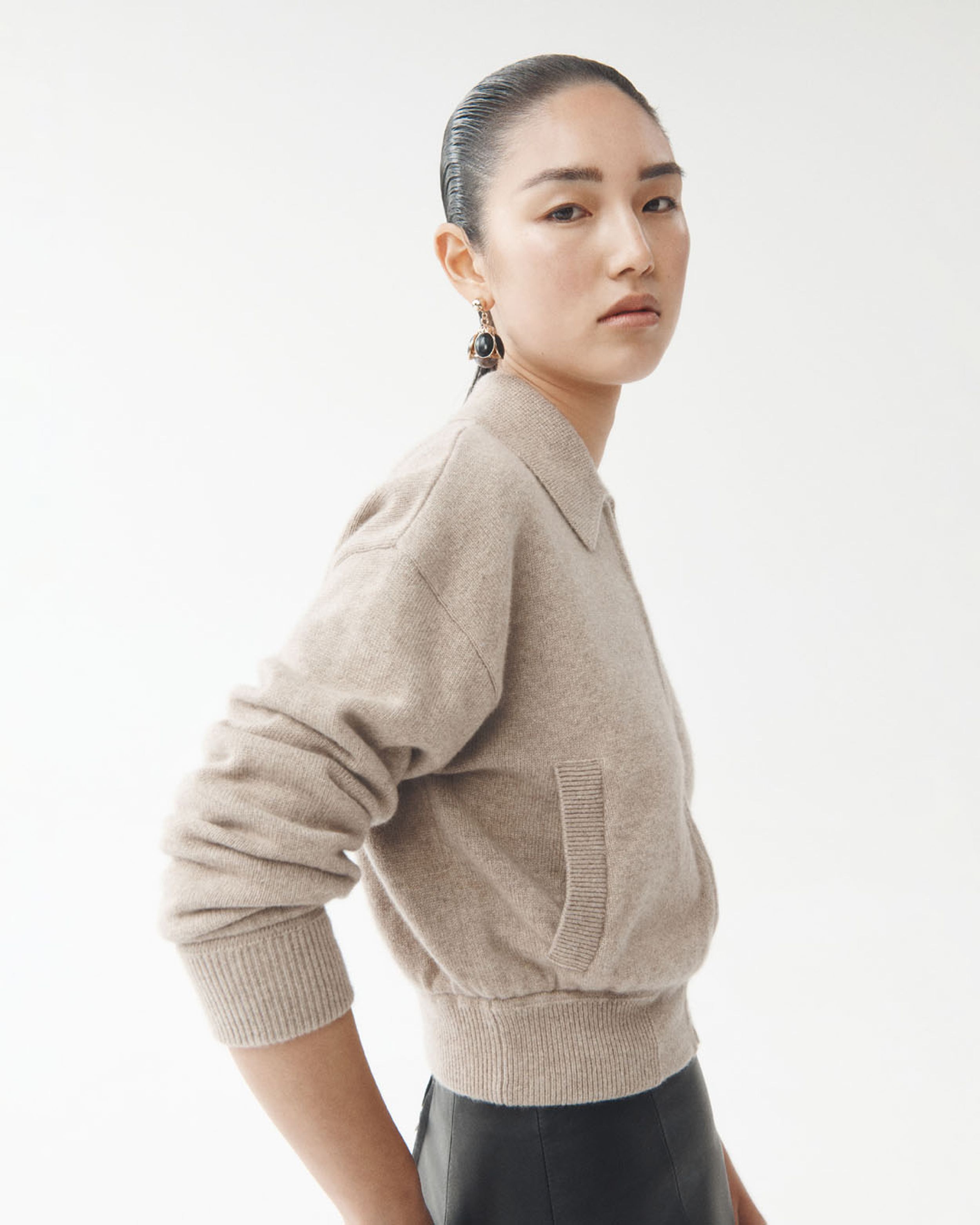 KNITWEAR