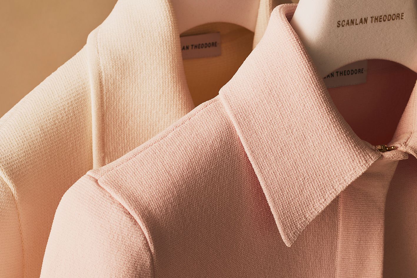 Scanlan Theodore crepe knit in light pink and cream with close detailed view of collar.