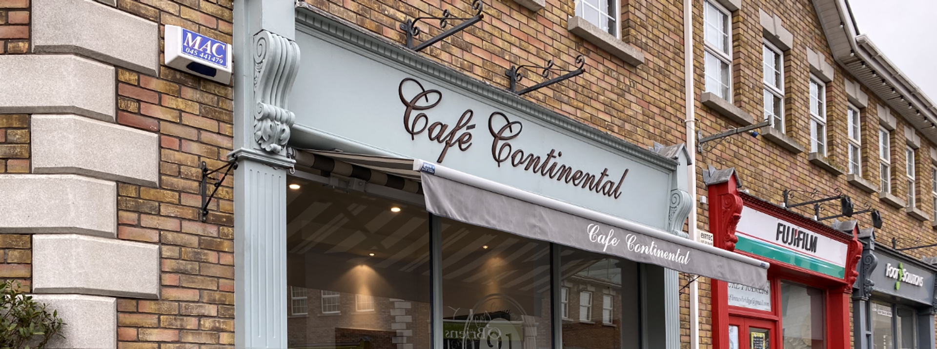 Cafe Continental awning Newbridge