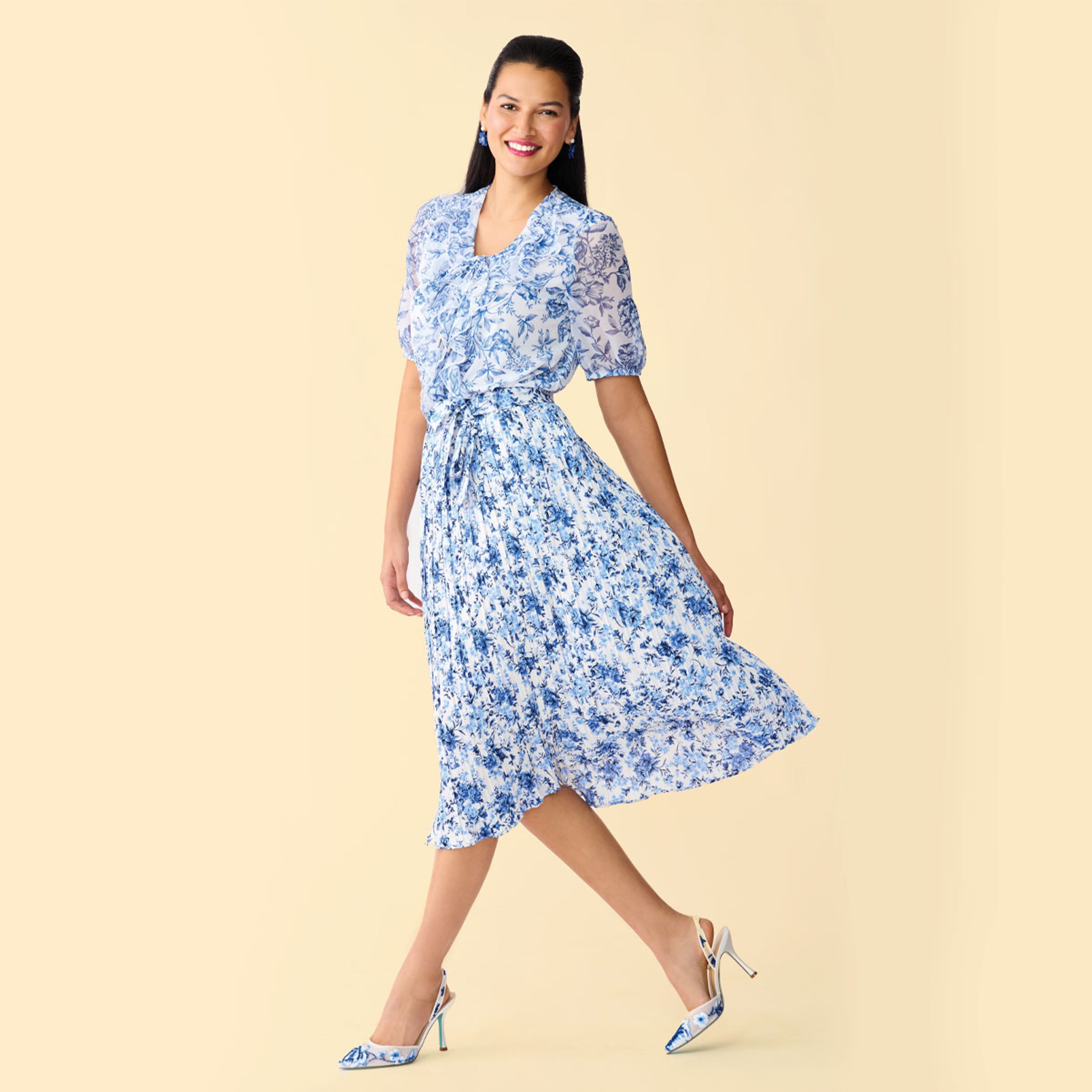 chinese dress ladies BerryGo Womens Long Sleeve Empire Waist Maxi Dress V Neck Fall Wedding  Guest Flowy Long Dresses (Blue M) at Amazon Women's Clothing store