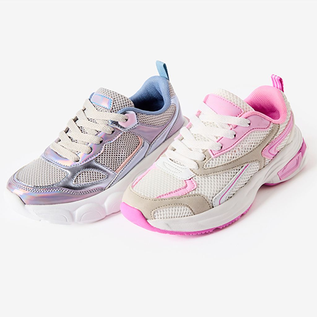 girls sneakers