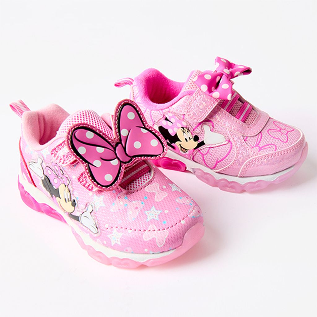 girls sneakers