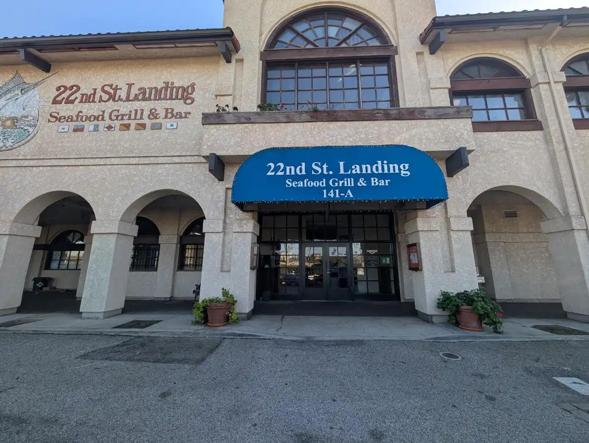 22nd St. Landing Lunch Review - NBA Arena Food Review