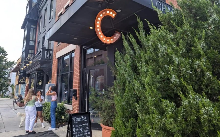 Chaplin's DC Restaurant Review - NBA Arena Food Review