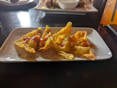 Fried Wontons (4)