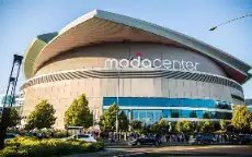 Moda Center exterior
