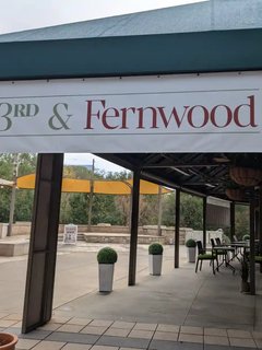 3rd & Fernwood Restaurant Review