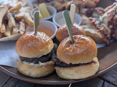 Sharing Platter: Beef Sliders (3)