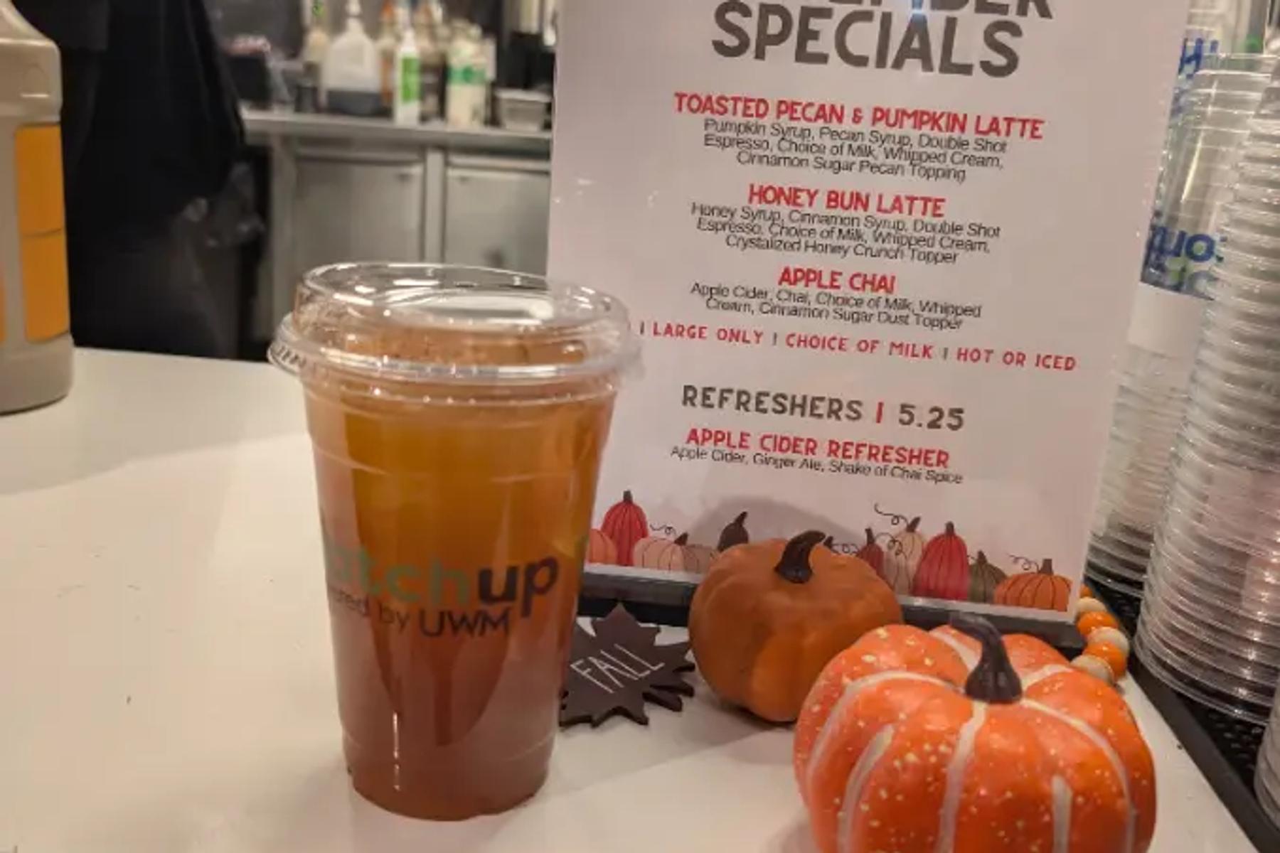 Iced apple cider refresher