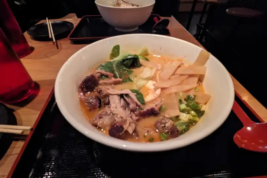 Spicy Garlic Tonkotsu ($16)