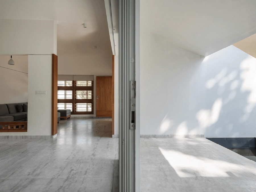 A Courtyard Centered Residence  4