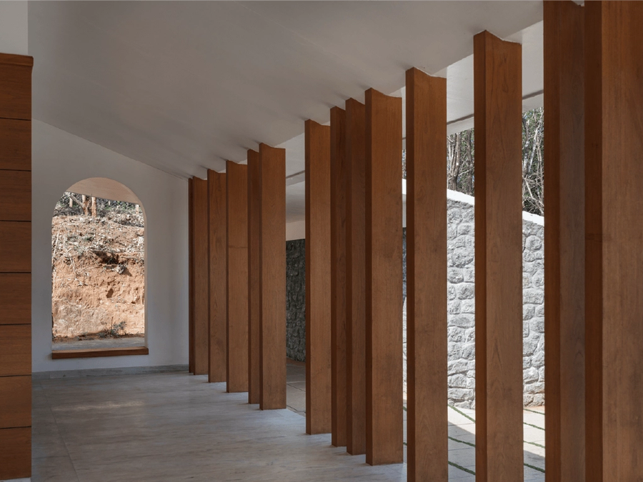 A Courtyard Centered Residence  5