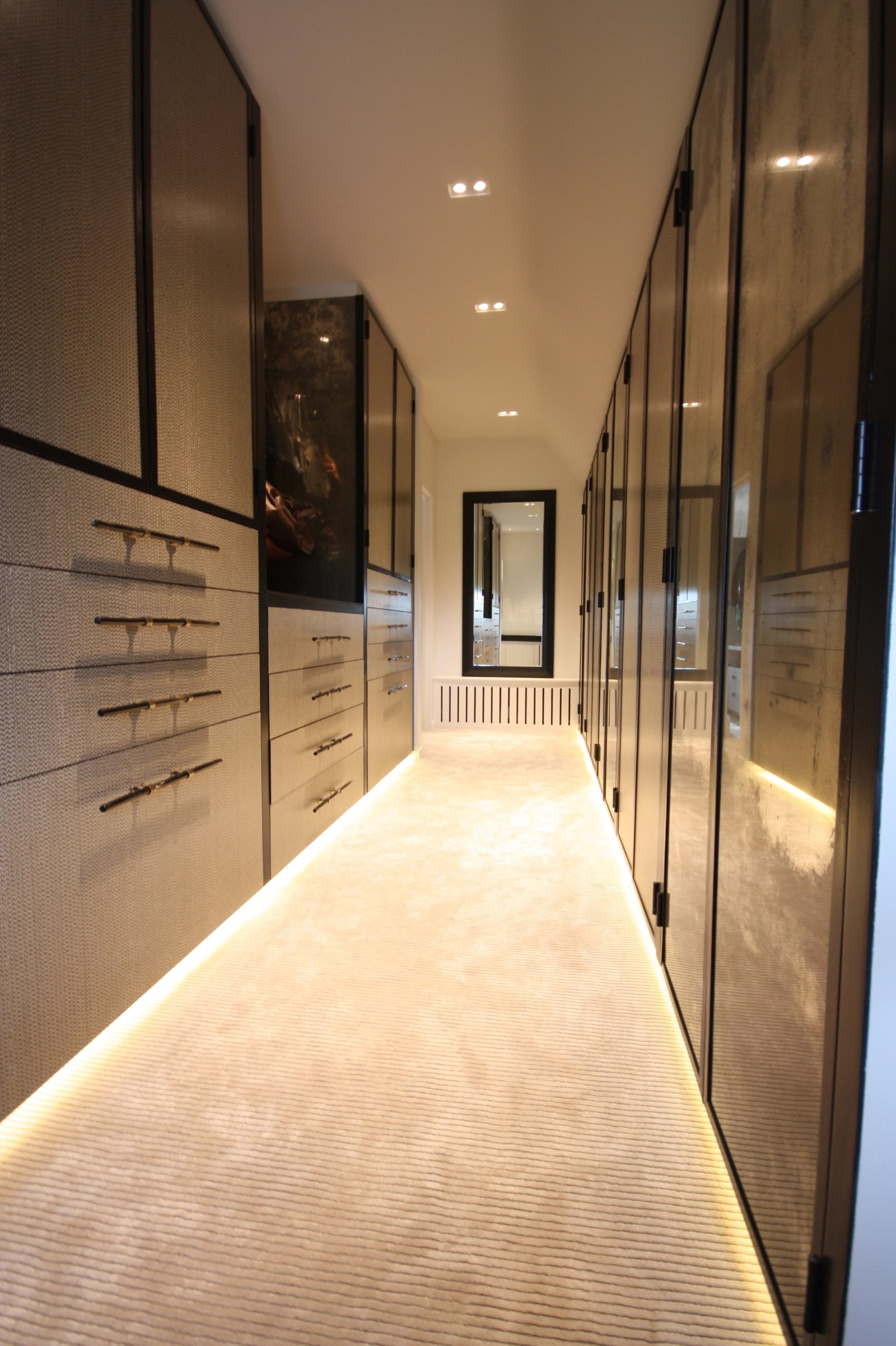 Walk-in Wardrobe