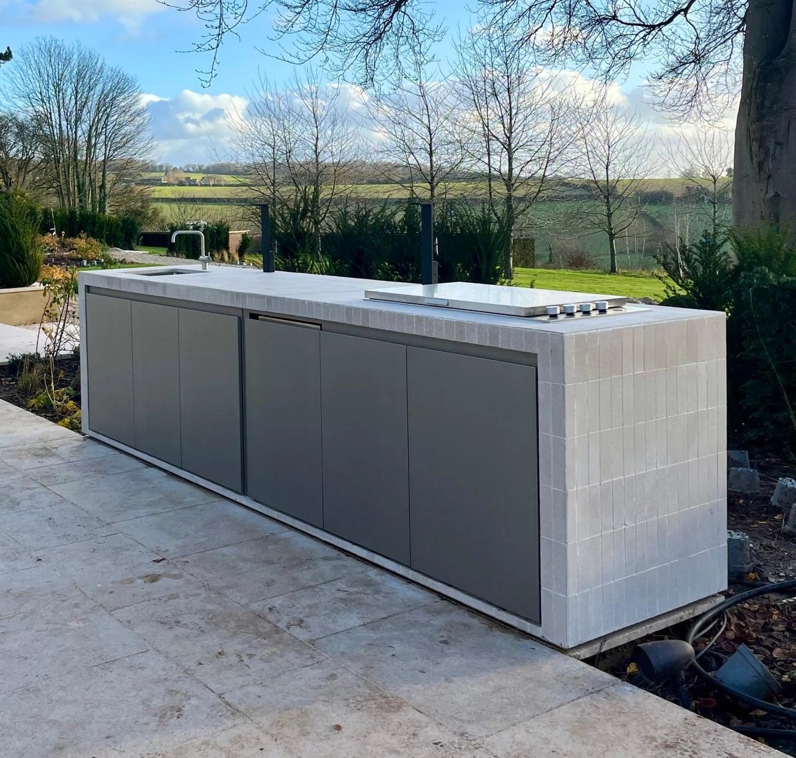 Outdoor Kitchen