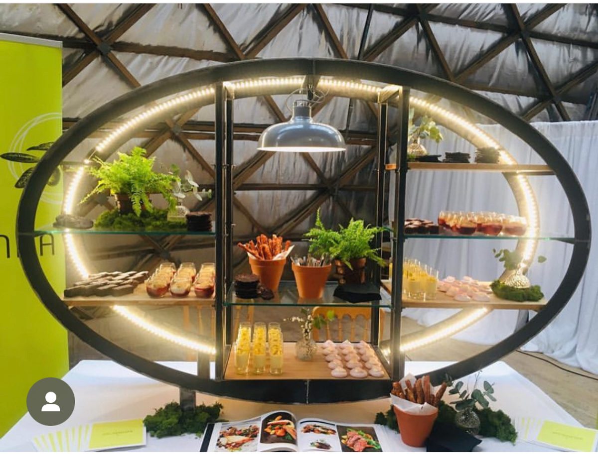 Steel framed display unit