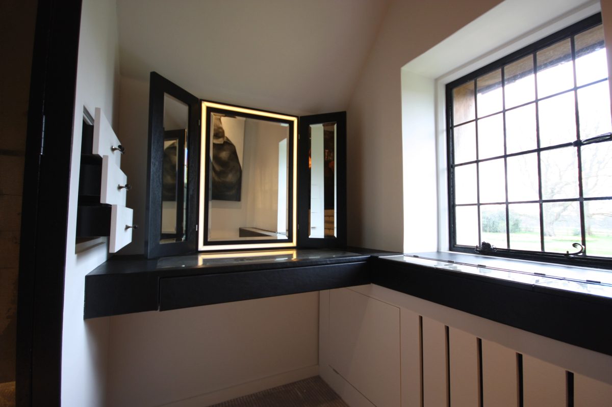Walk-in Wardrobe