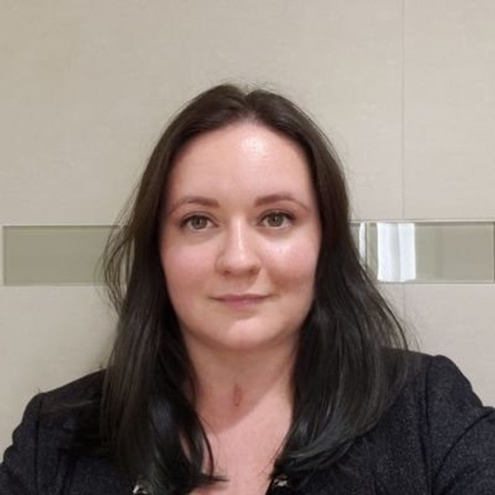 Stephanie Sirois they sheprofile picture