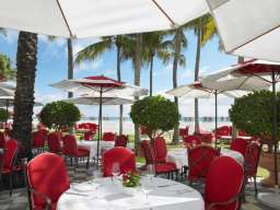 Acqualina Resort and Residences Image 6