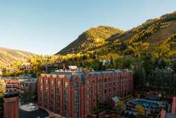 St. Regis Aspen Resort Image 8