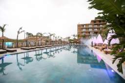 Regina Palm Resort Image 3