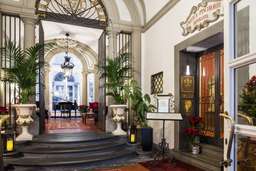 Relais Santa Croce, By Baglioni Hotels Image 5