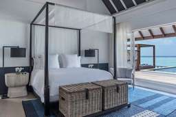 Four Seasons Resort Maldives at Landaa Giraavaru Image 7