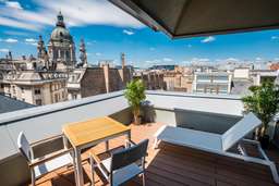 Hotel Moments Budapest by Continental Group Image 3