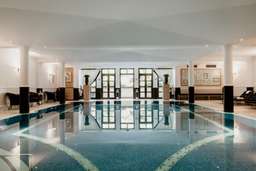 Schlosshotel Berlin by Patrick Hellmann Image 3