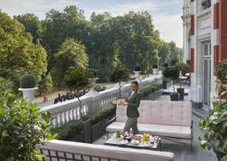 Mandarin Oriental Hyde Park, London Image 3