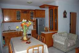 The Hill Apartment Image 6