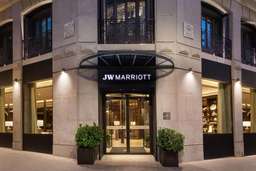 JW Marriott Hotel Madrid Image 4