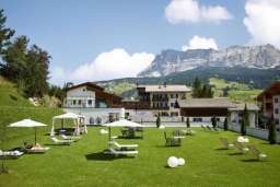 Dolomites Wellness Hotel Savoy Image 4