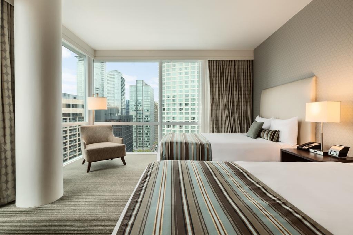 Coast Coal Harbour Vancouver Hotel by APA